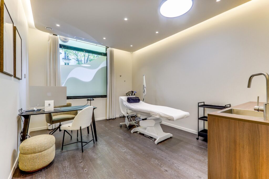 27-bd-de-Courcelles-75008-Paris-RETOUCHES-4