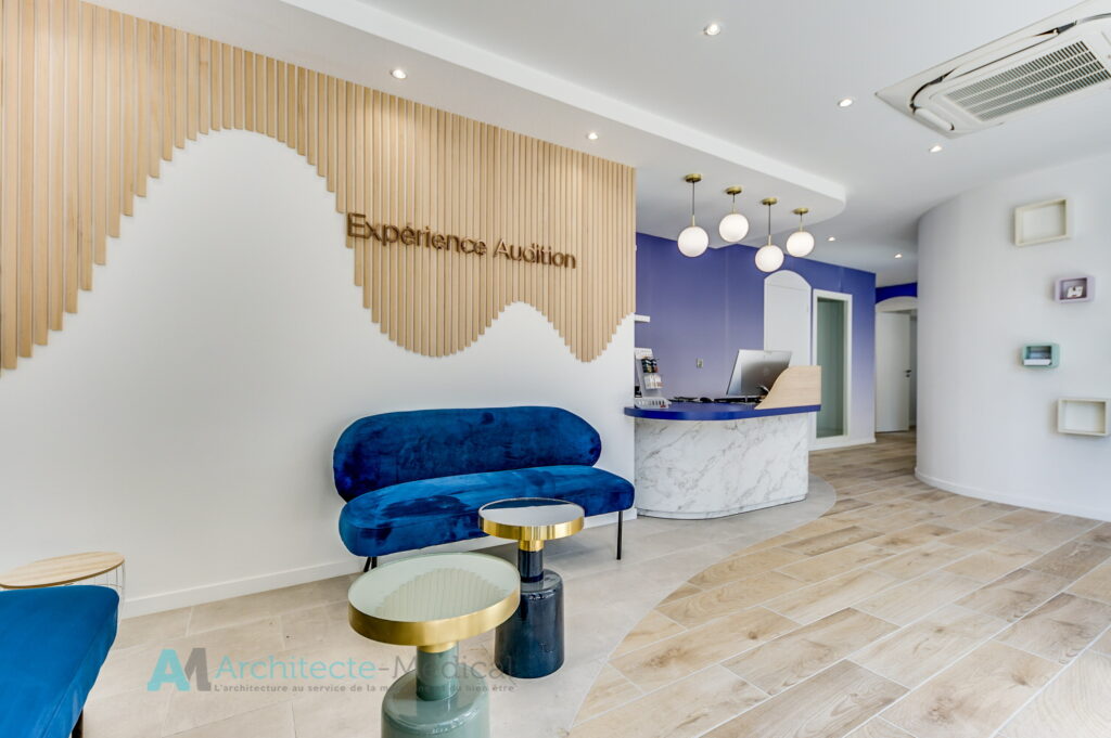 Audiologie-acoustique-moderne-design-lumineux-couleur-accueil-magasin-2