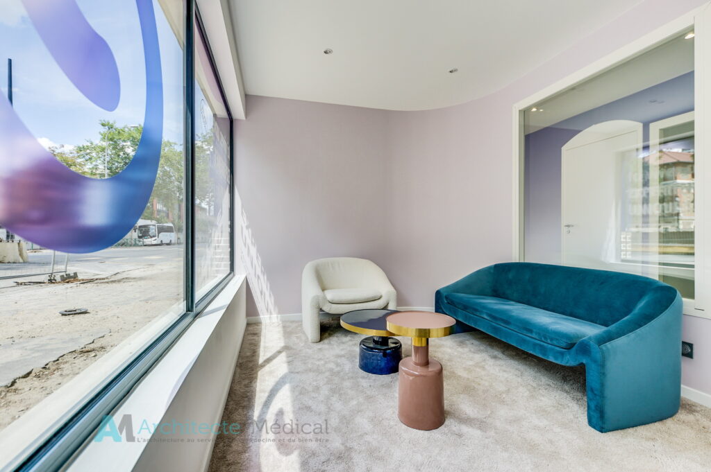 Audiologie-acoustique-moderne-design-lumineux-couleur-accueil-magasin-8