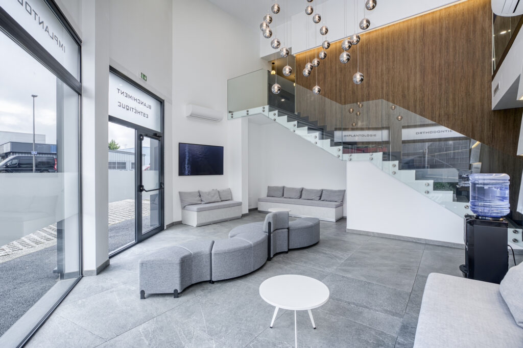 Saint-Genis-Pouilly-Cabinet-dent-4